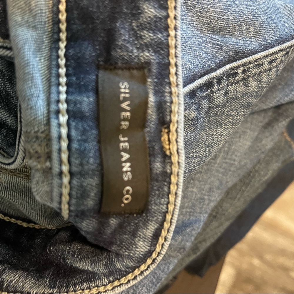 Silver Jeans Blue Denim with Contrast Stitching